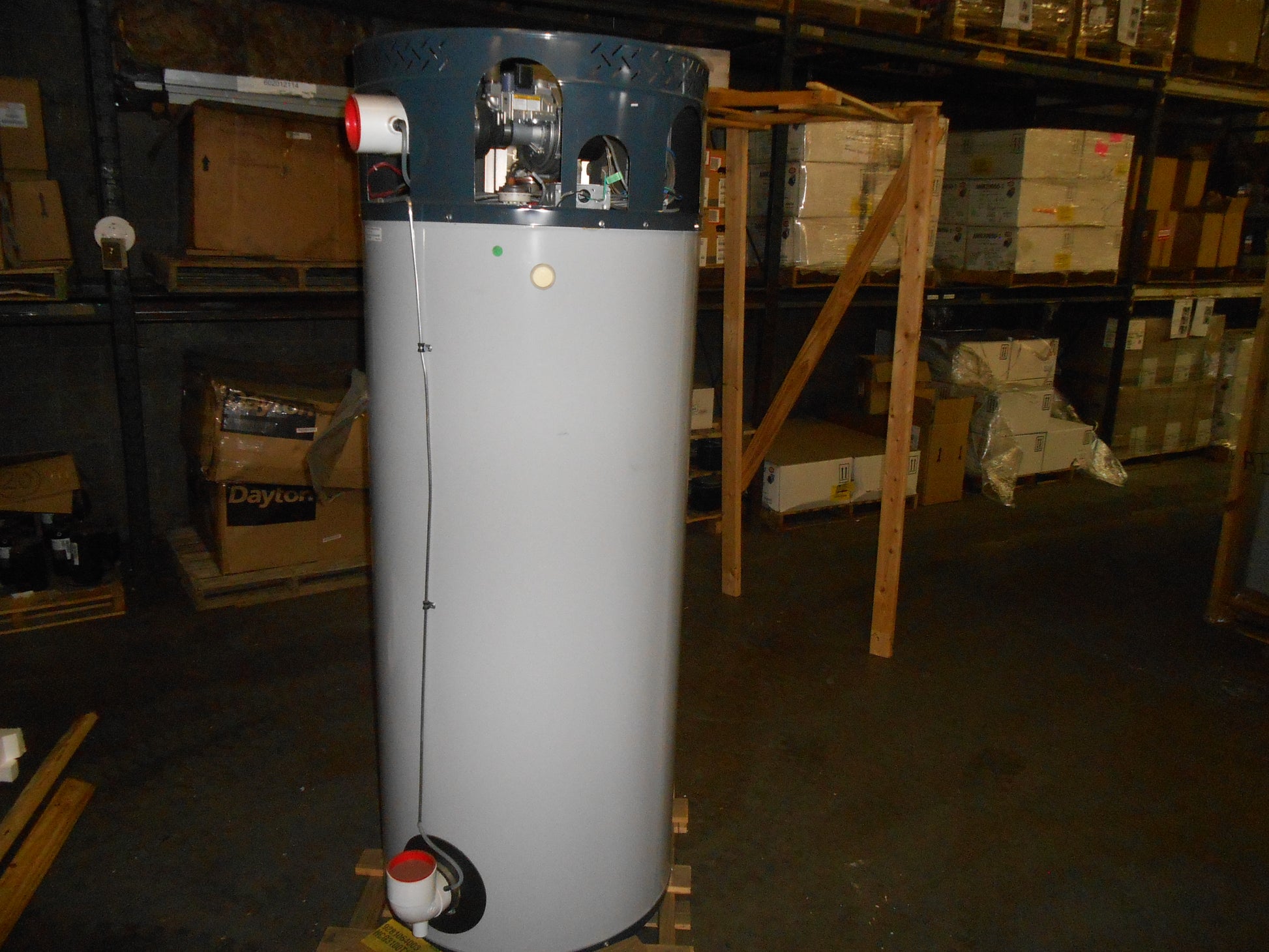 100 GALLON PROPANE AUTOMATIC CIRCULATING TANK OR AUTOMATIC STORAGE WATER HEATER