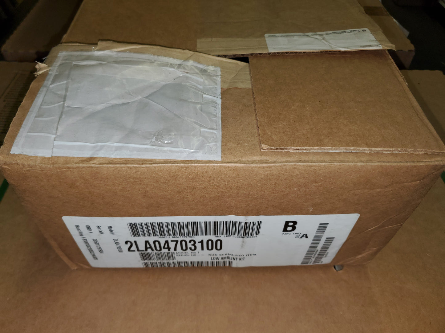 LOW AMBIENT ACCESSORY KIT FOR COMMERCIAL 15 THRU 25 TON R-410A SPLIT-SYSTEM AIR CONDITIONING AND HEAT PUMP CONDENSING UNITS