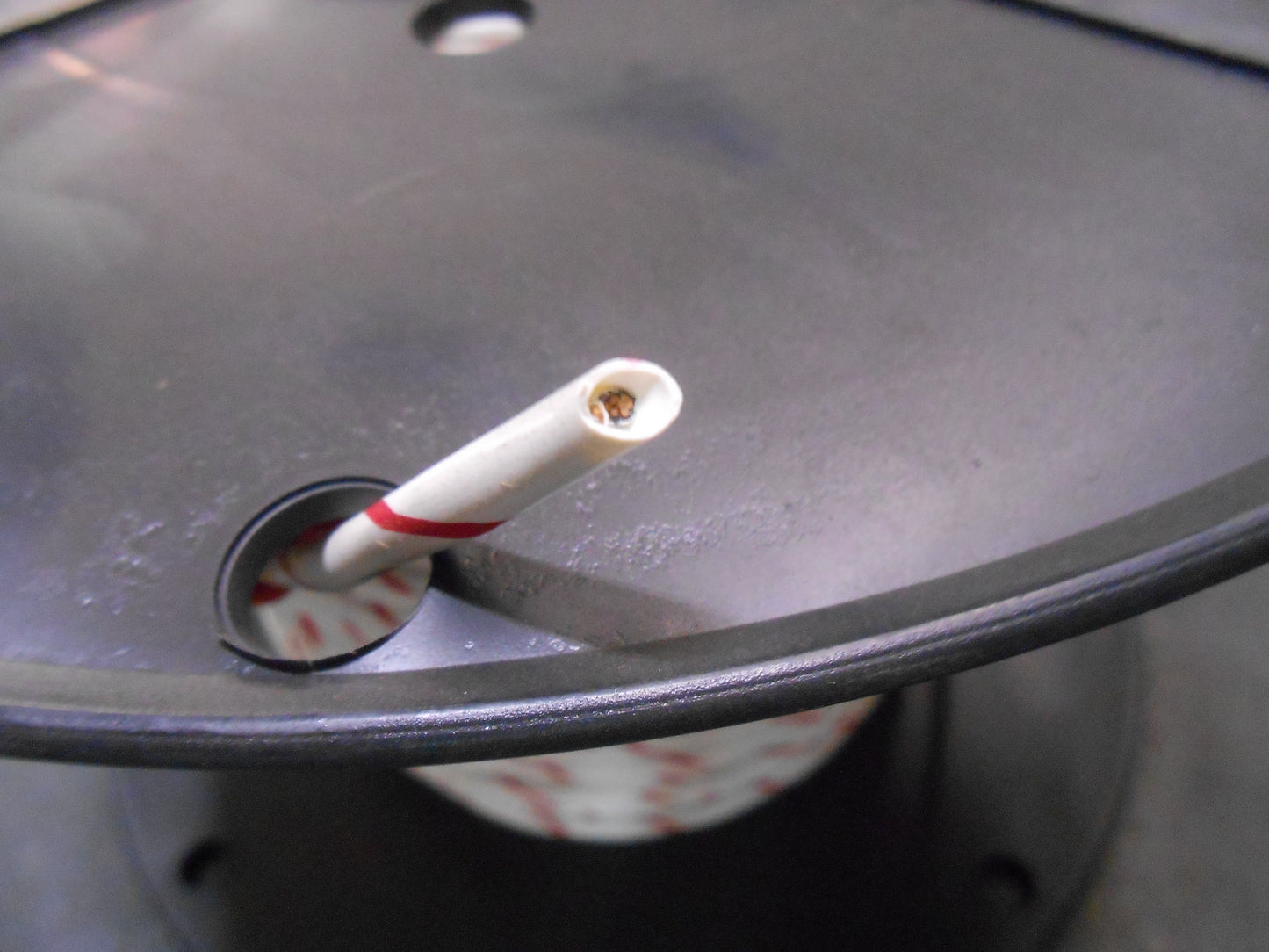 2C/18AWG SHIELD CL2P PLENUM WHITE/RED STRIPE 1 X 500'