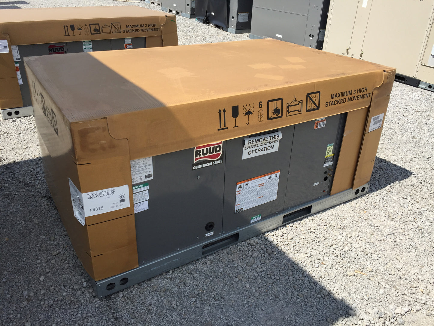 3 TON CONVERTIBLE NATURAL GAS/ELECTRIC PACKAGED UNIT, 13 SEER 81% 460/60/3 R-410A