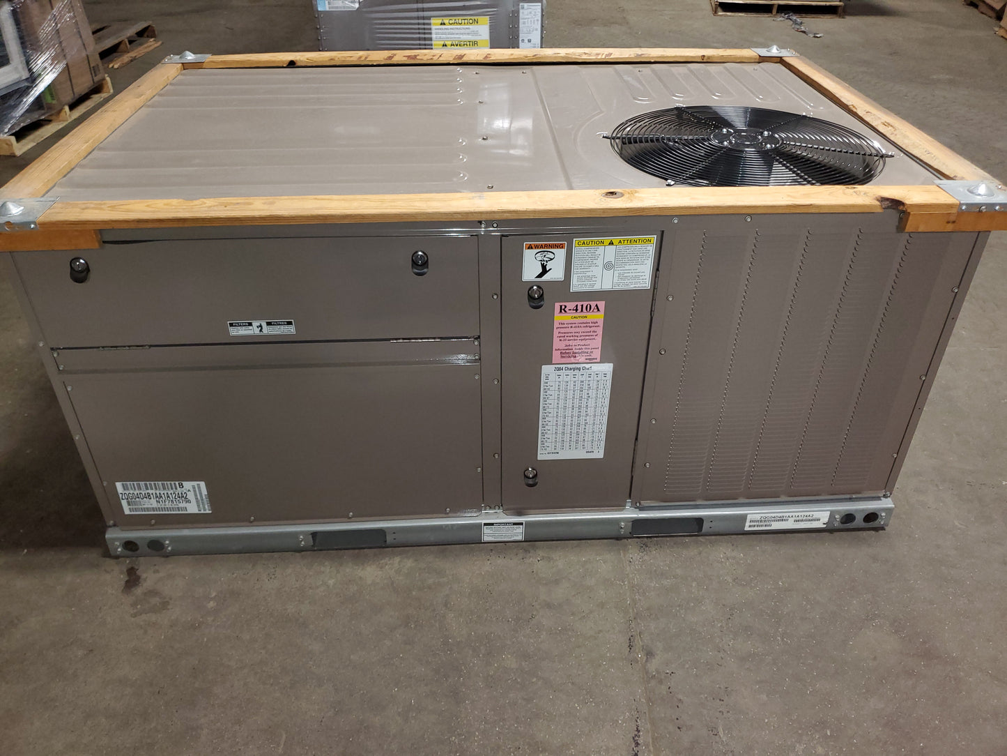 3 TON CONVERTIBLE NATURAL GAS/ELECTRIC PACKAGED UNIT, 14 SEER 80% 460/60/3 R-410A