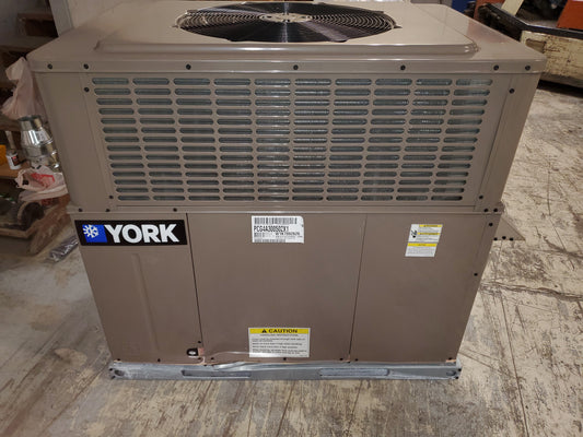 2-1/2 TON CONVERTIBLE NATURAL GAS/ELECTRIC PACKAGED UNIT LOW-Nox, 81% AFUE 208-230/60/1 R-410A 14-SEER