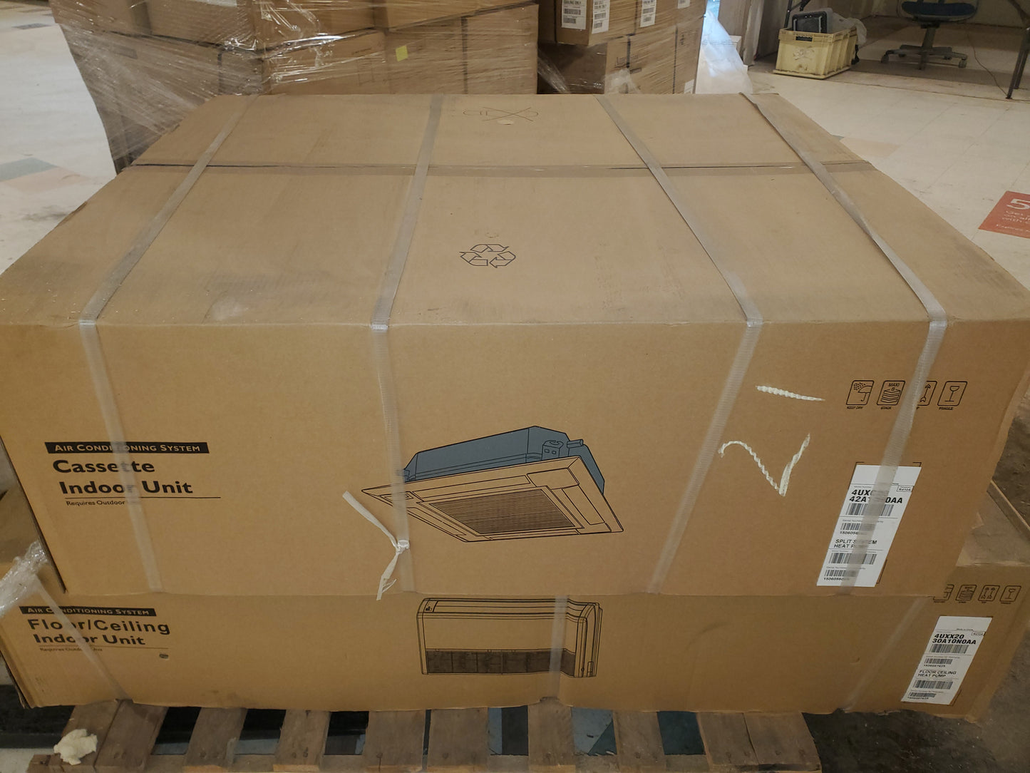 42,000 BTU'S 4-WAY CEILING CASSETTE INDOOR MINI-SPLIT HEAT PUMP , 20 SEER 208-230/60/1 R-410A