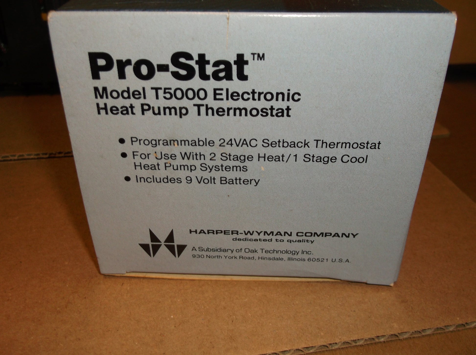 PROGRAMMABLE 24VAC SETBACK ELECTRONIC HEAT PUMP THERMOSTAT  2 STAGE HEAT/1 STAGE COOL