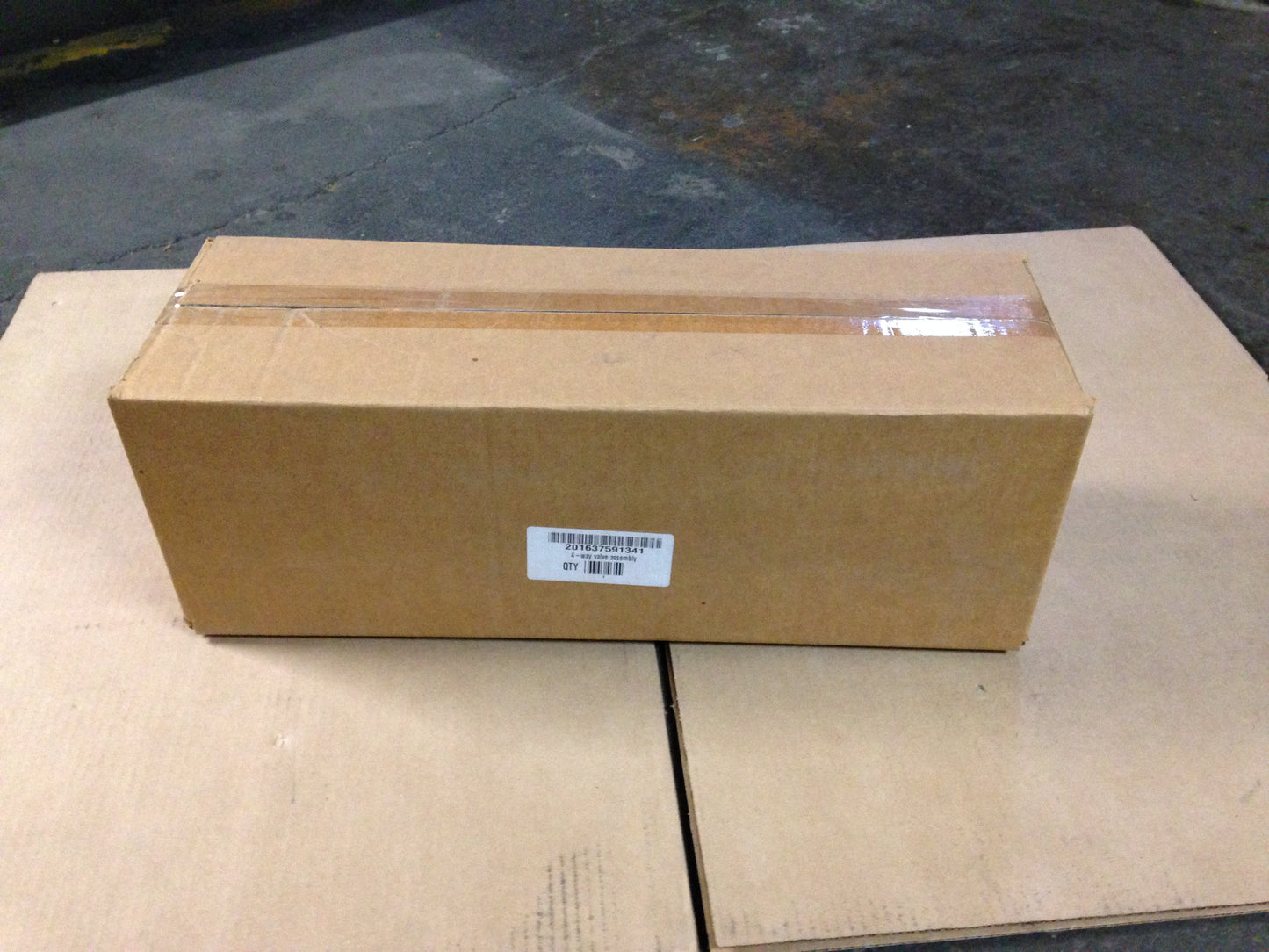 4-WAY VALVE ASSEMBLY W/COIL, 220-240V/50-60