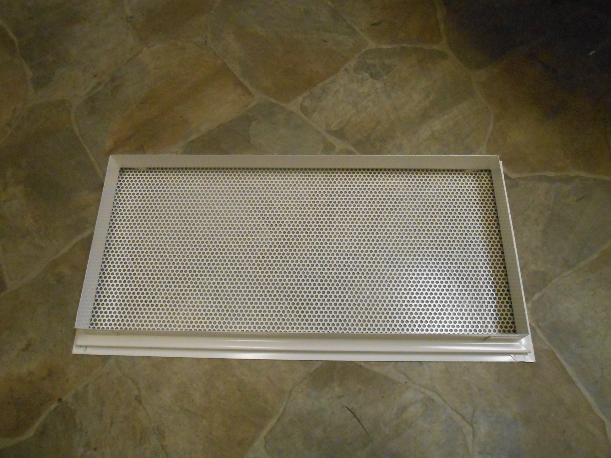 24 X 12 PERFORATED RETURN GRILLE