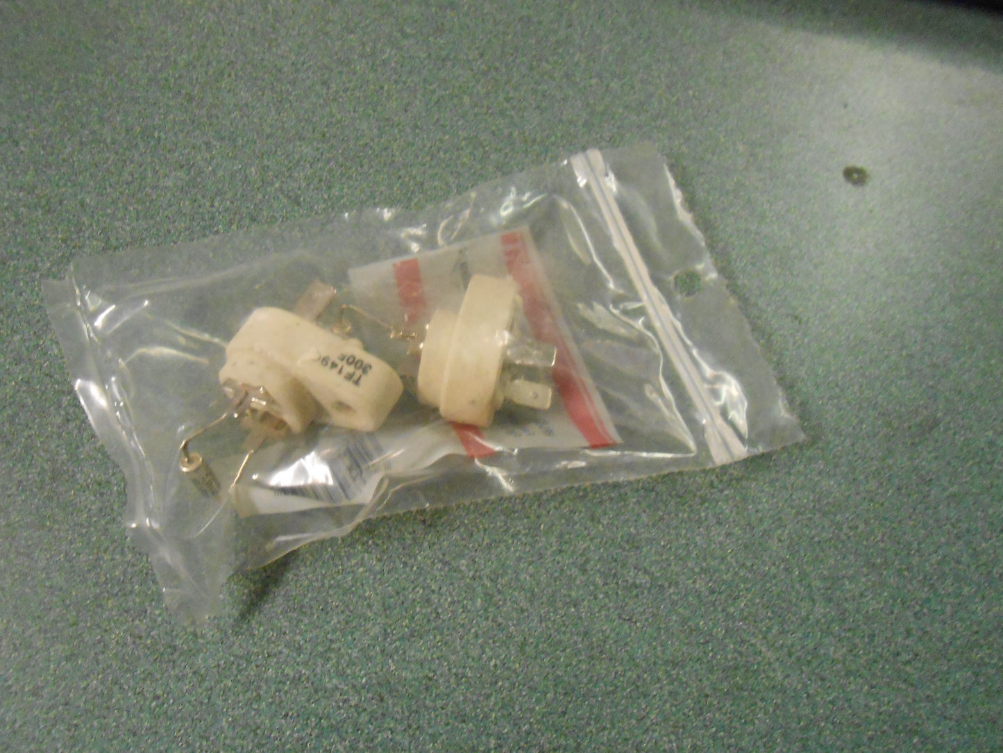 FUSIBLE LINK FACE PLATE 300 DEGREE STRAIGHT