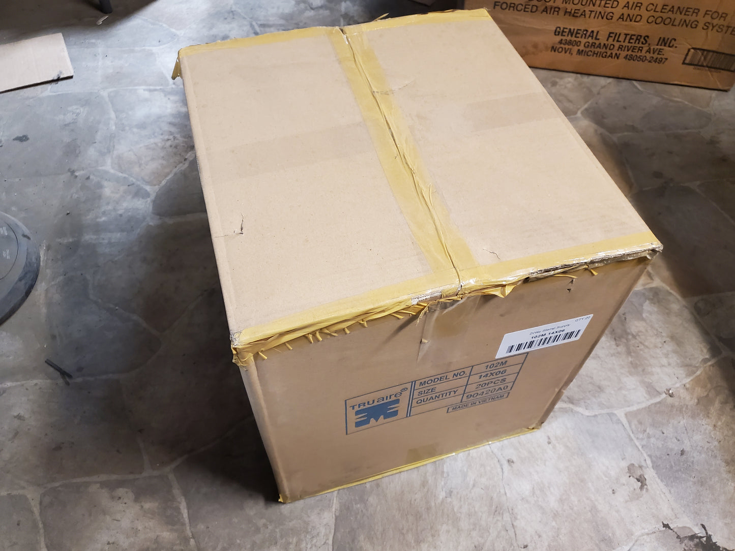 14 X 6 2-WAY WHITE CEILING/SIDE WALL REGISTER, BOX OF 20