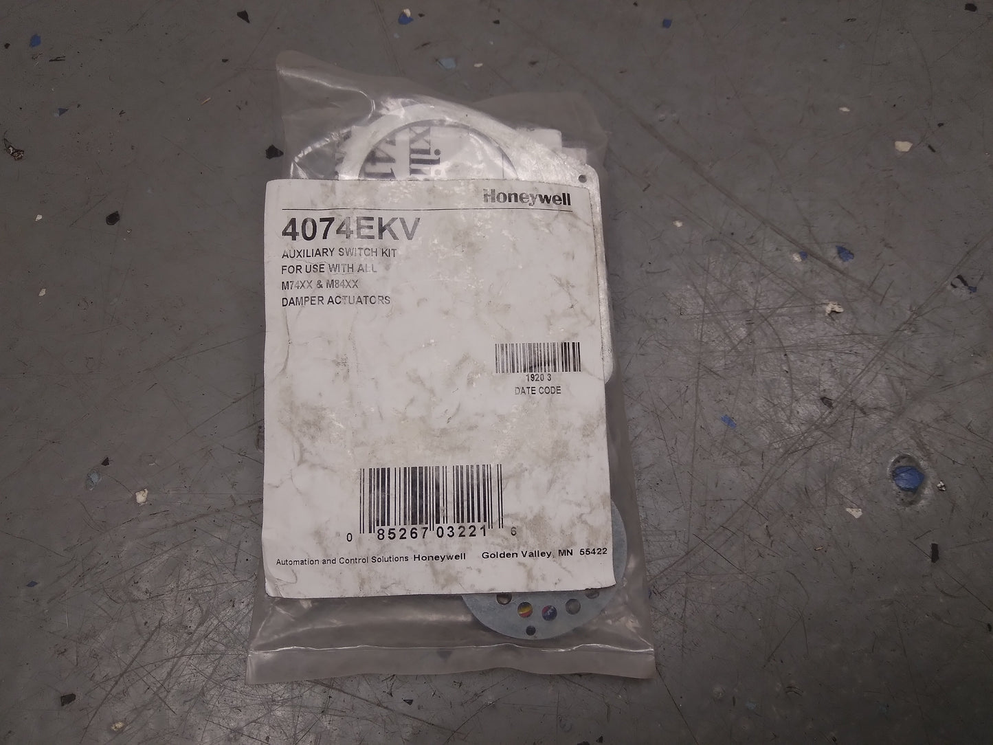 AUXILLARY SWITCH KIT FOR USE WITH ALL M74XX AND M84XX DAMPER ACTUATORS