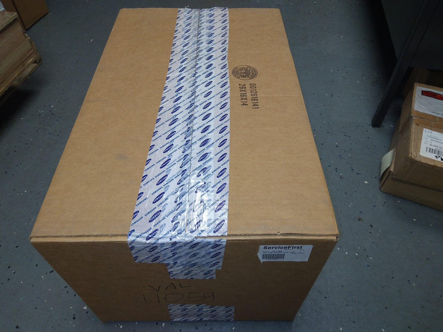 TUBE ASSEMBLY WITH LIQUID LINE BALL VALVE