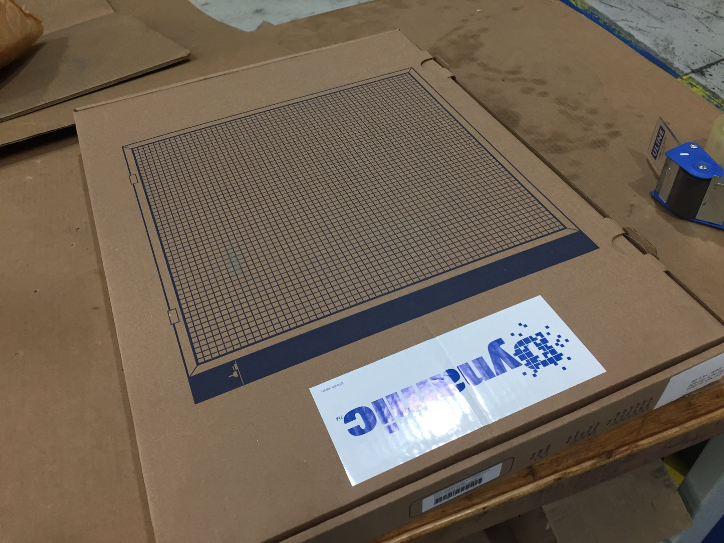 POLARIZED-MEDIA ELECTRONIC AIR CLEANER