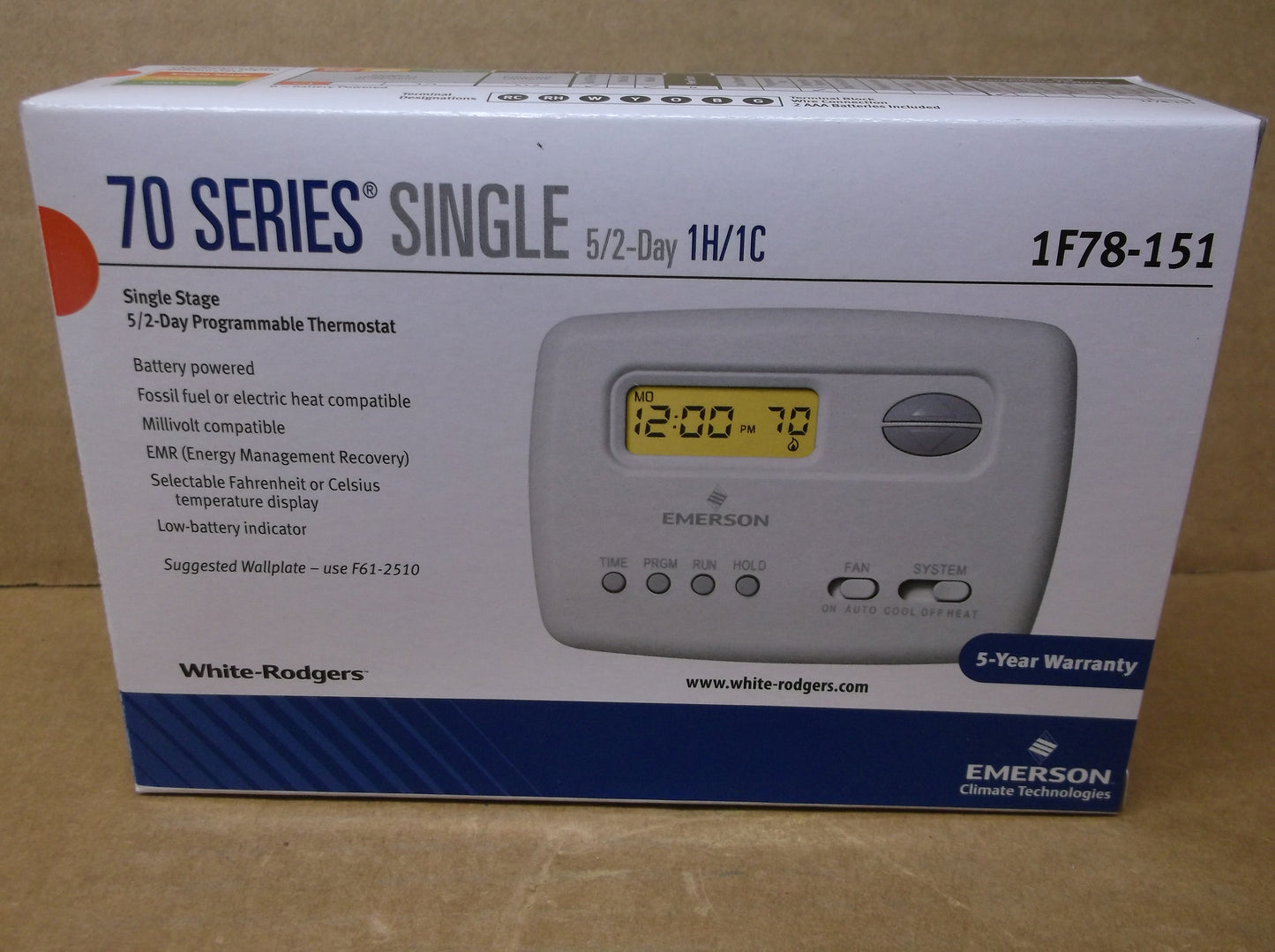 SINGLE STAGE 5/2-DAY DIGITAL PROGRAMMABLE THERMOSTAT  1 HEAT/1 COOL