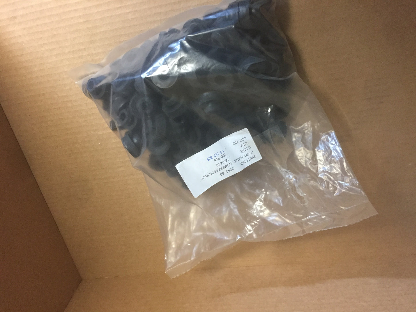 COMPRESSOR PLUG, PACK OF 100