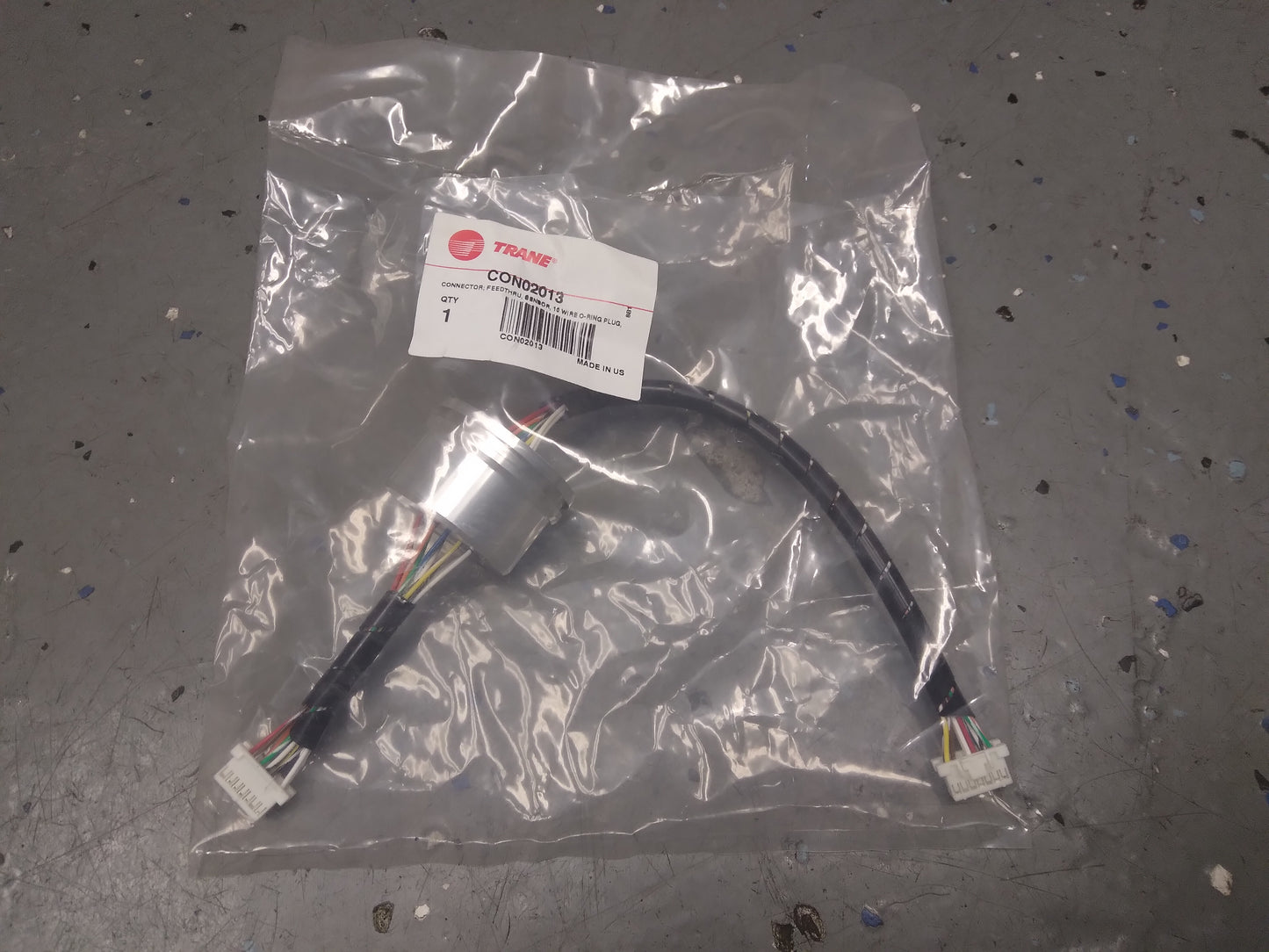 CONNECTOR, FEEDTHRU, SENSOR 10 WIRE
