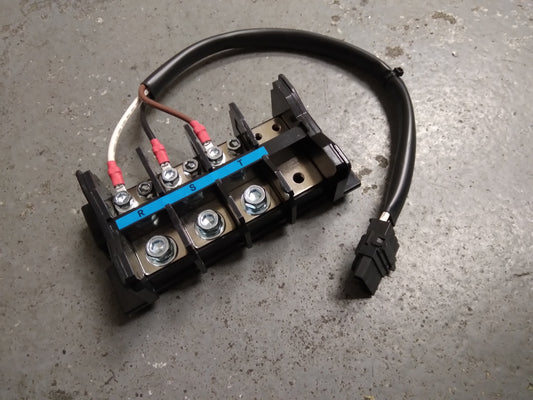 WIRING HARNESS WITH TERMINAL BLOCK
