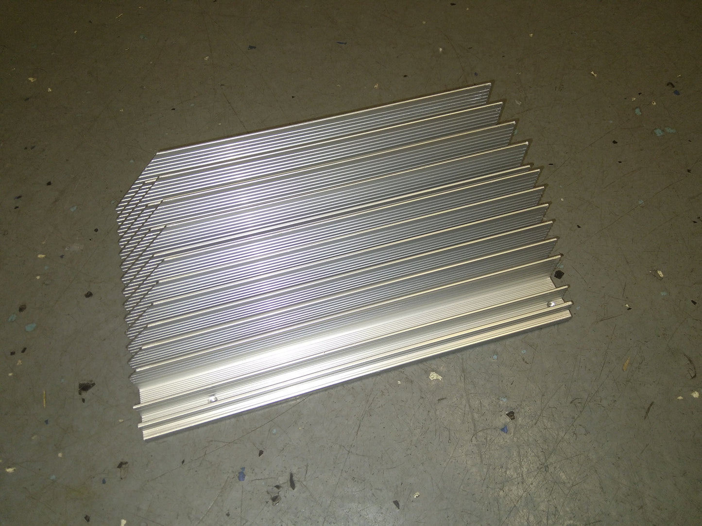 16 FIN STAGGERED RADIATOR EXCHANGER 