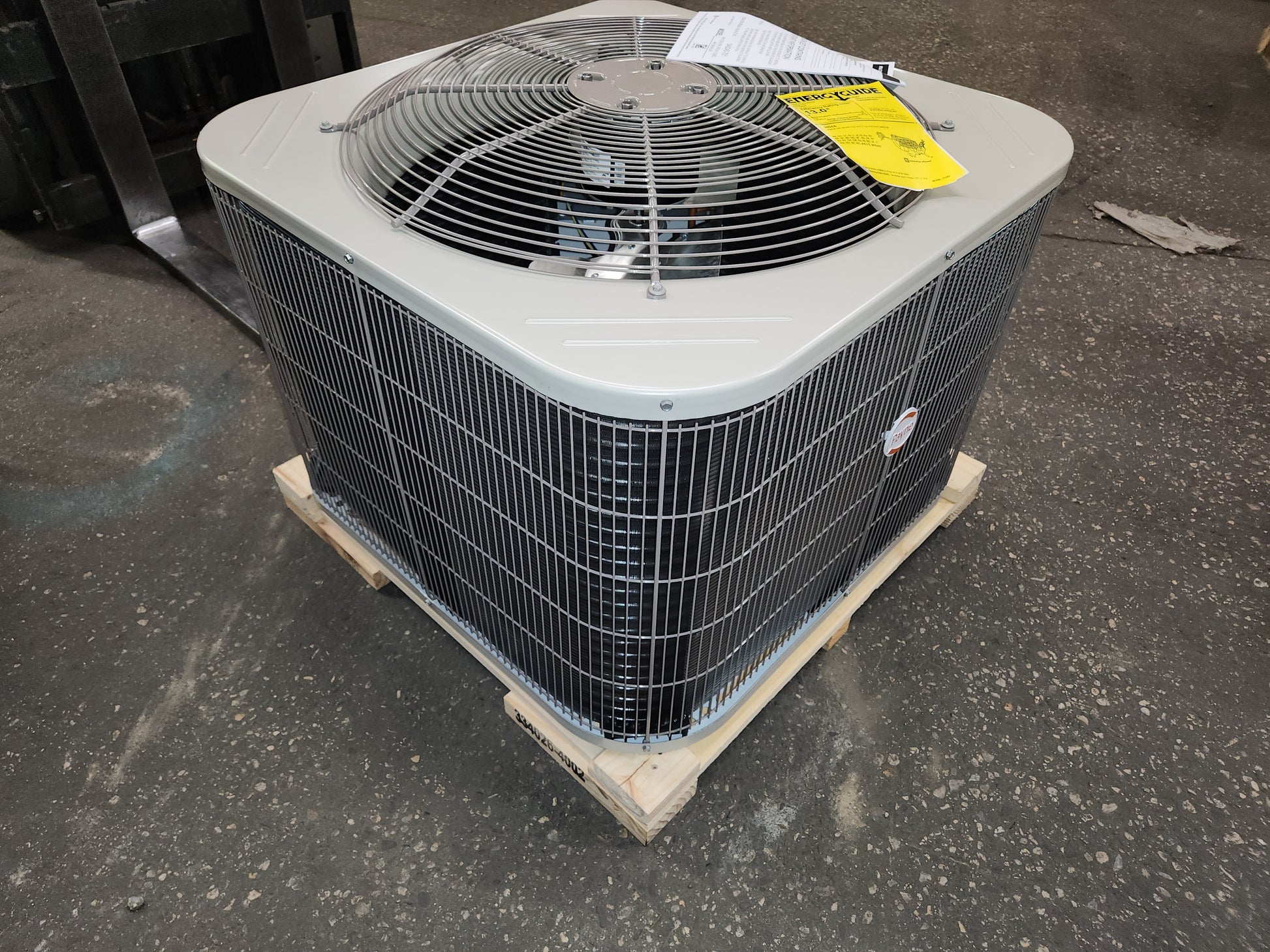 3 TON SPLIT-SYSTEM AIR CONDITIONER, 13 SEER 208-230/60/1 R-410A