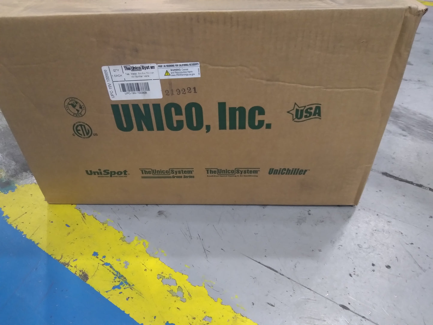 10" X 9" X 9" ROUND GALVANIZED TEE WITH TURNING VANE