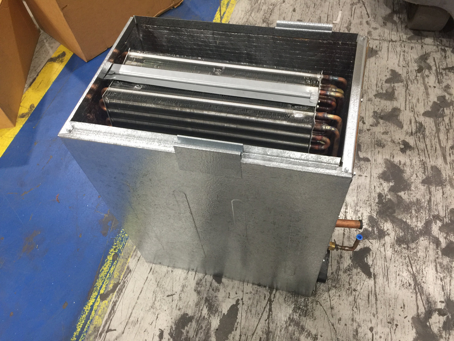 3 TON AC/HP UPFLOW/DOWNFLOW CASED "A" COIL; 10 SEER, R-22/R-410A