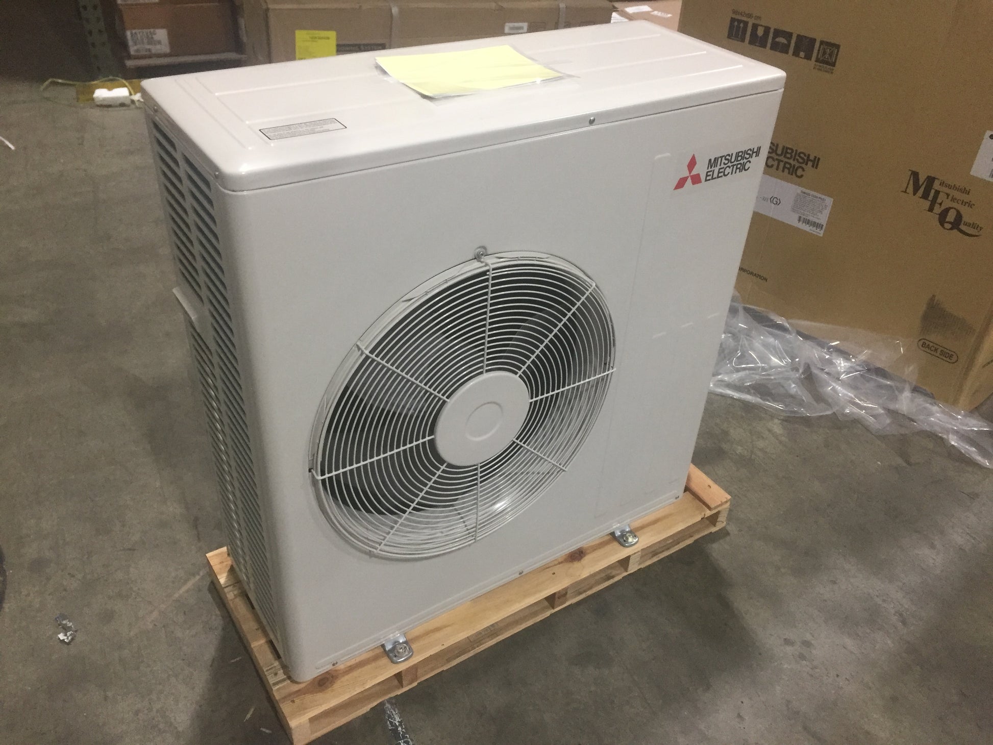 18,000 BTU SINGLE ZONE OUTDOOR COOLING UNIT 20.5 SEER 208-230/60/1 R-410A