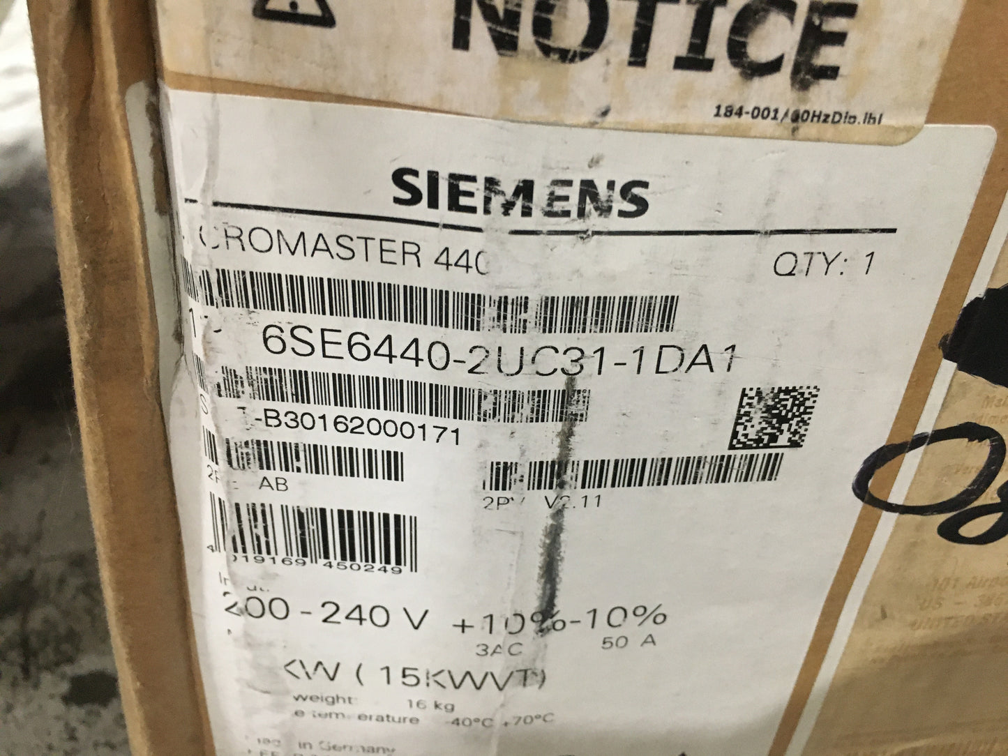 MICROMASTER 440 20 HP VARIABLE FREQUENCY DRIVE 200-240/47-63/3 50 AMP