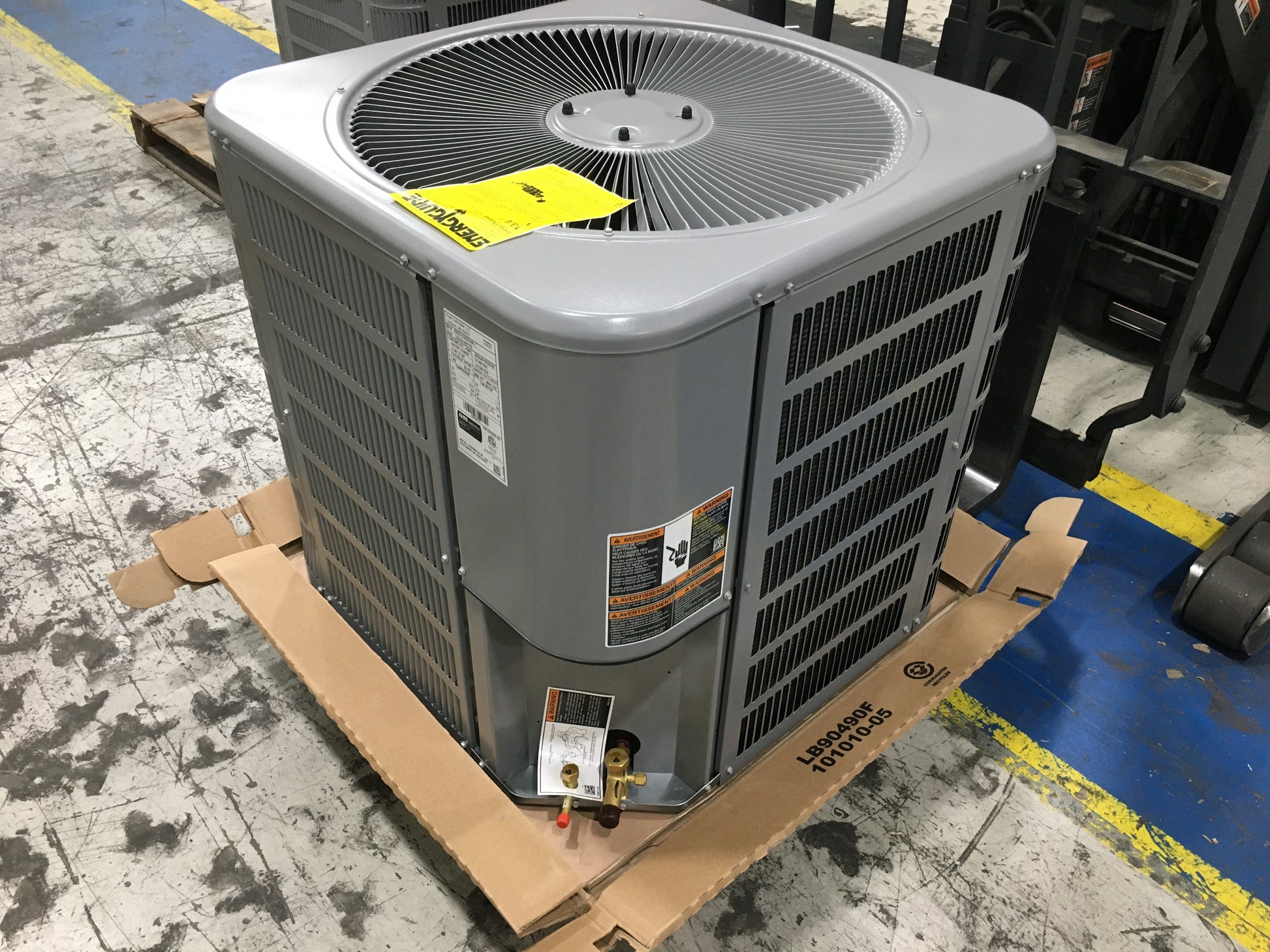 3 1/2 TON SPLIT-SYSTEM AIR CONDITIONER 208-230/60/1 R-410A 13 SEER