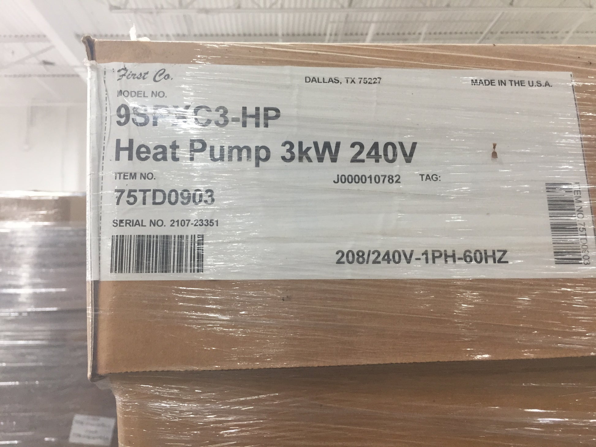 3/4 TON VERTICAL THROUGH-THE-WALL PACKAGE HEAT PUMP UNIT/W 3 KW, 208-230/60/1 EER:11