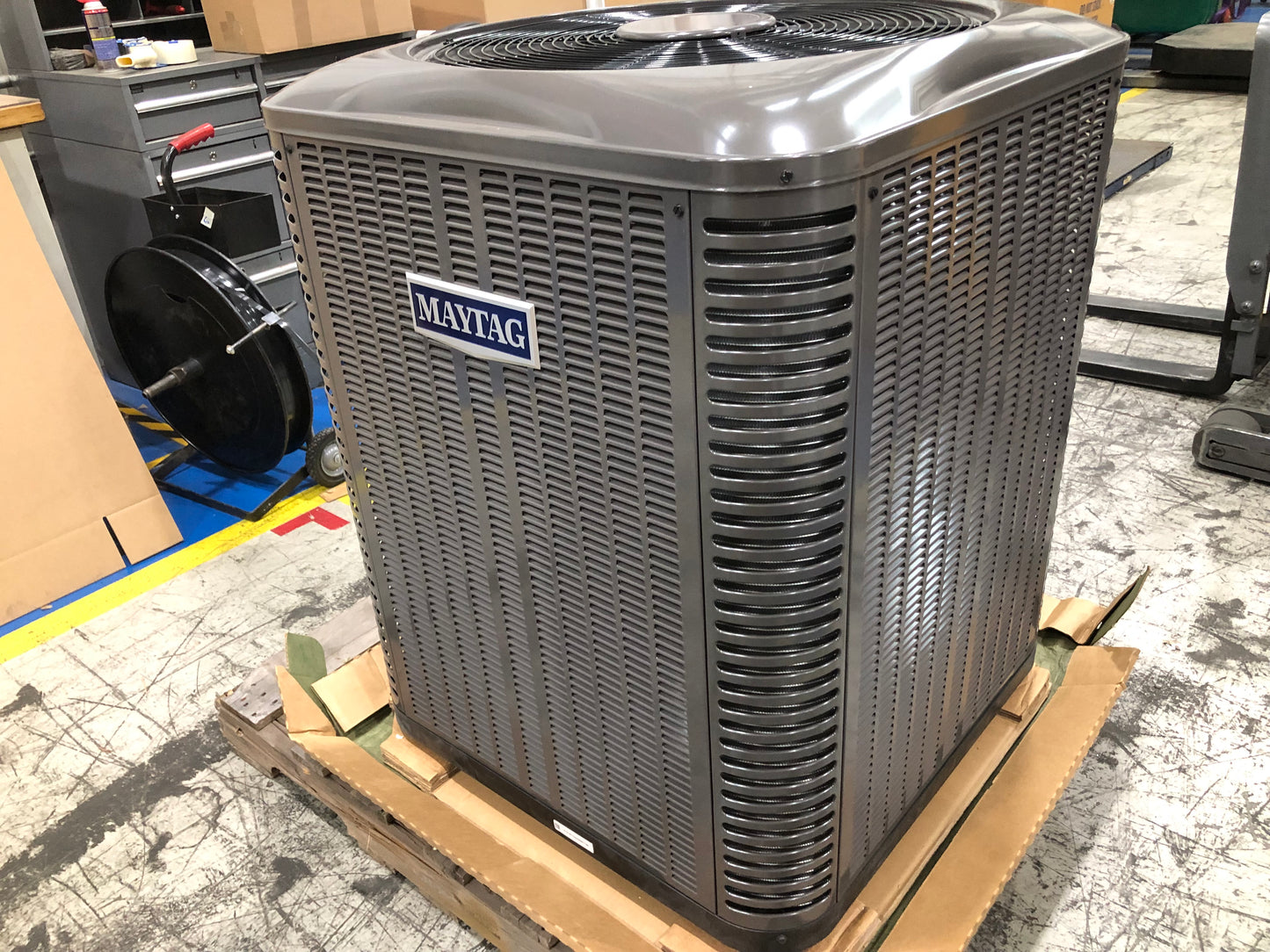 4 TON SPLIT SYSTEM AIR CONDITIONER, 208-230/60/1 R-410A 14 SEER   