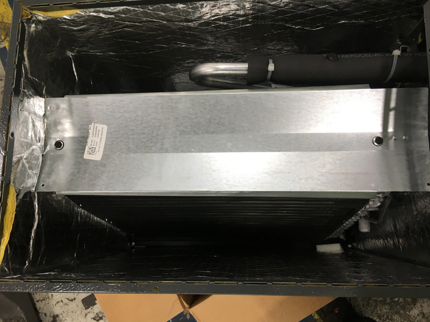 2.5 TON AC/HP UPFLOW/DOWNFLOW CASED "A" COIL, R-22/R-410A CFM 1000