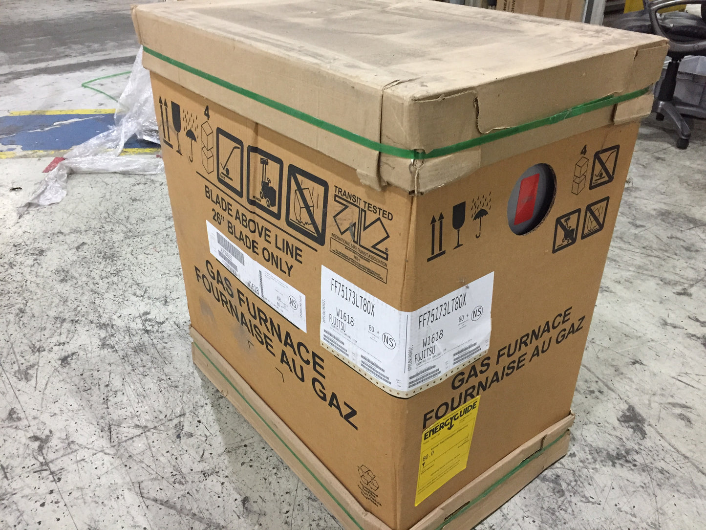 75000 BTU TWO-STAGE COMMUNICATING UPFLOW/HORIZONTAL ECM VARIABLE SPEED GAS FURNACE 80% AFUE 115/60/1 CFM: 1200