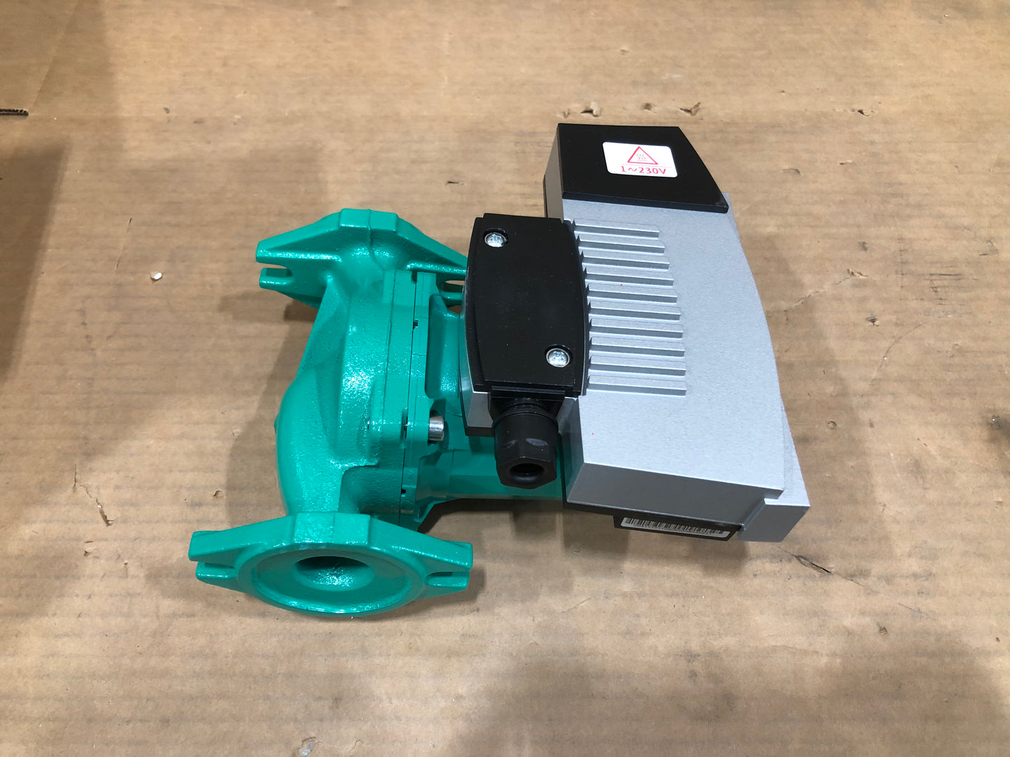 1/25 HP Variable Speed Cast Iron Circulating Pump 230/60/1 15.5 GPM