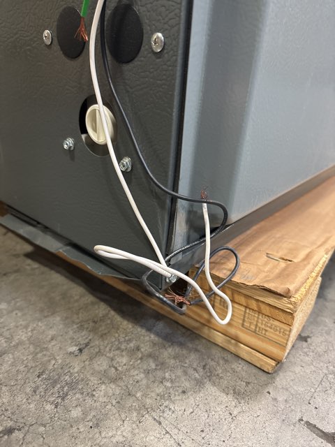 100,000 BTU Low NOx 1-Stg Downflow/Horizontal ECM Multi Speed Gas Furnace 95% 115/60/1 CFM: 2000