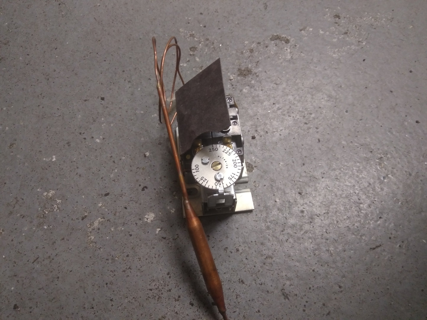 125 VA Actuated Temperature Switch