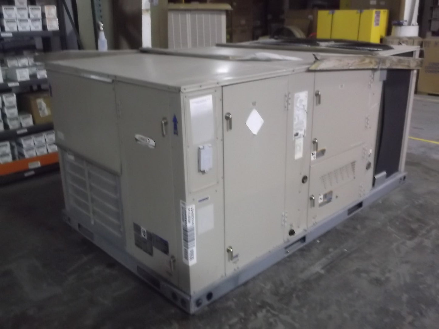 7.5 Ton 2 Stage Heat Downflow Gas/Electric Rooftop Packaged Unit, 460/60/3 80% Afue 13 Seer