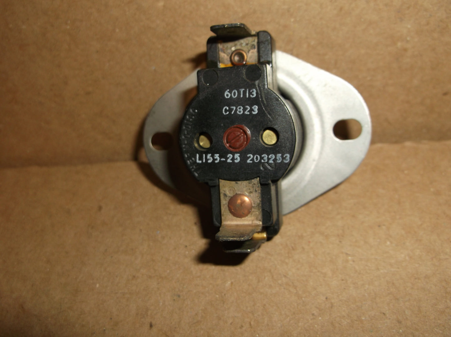 L155-25 Snap Disc Limit Switch Norm Closed 3-Terminals