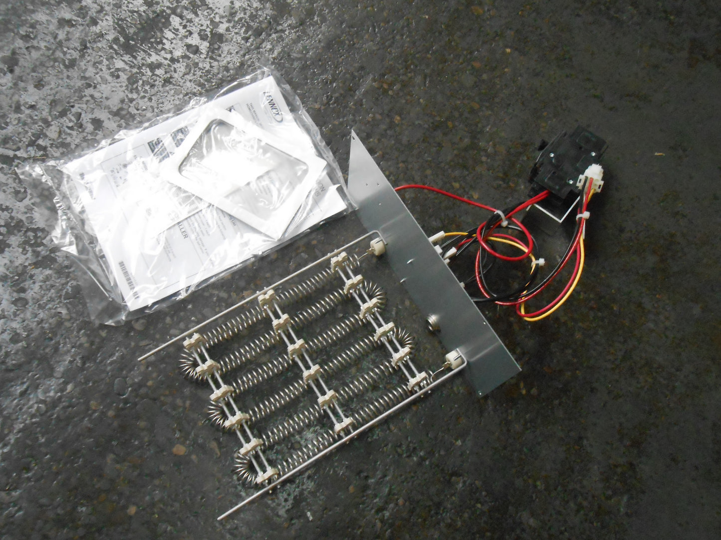 6/4.5 kW Electric Heat Kit w/Fuse Block, 208-240/60/1