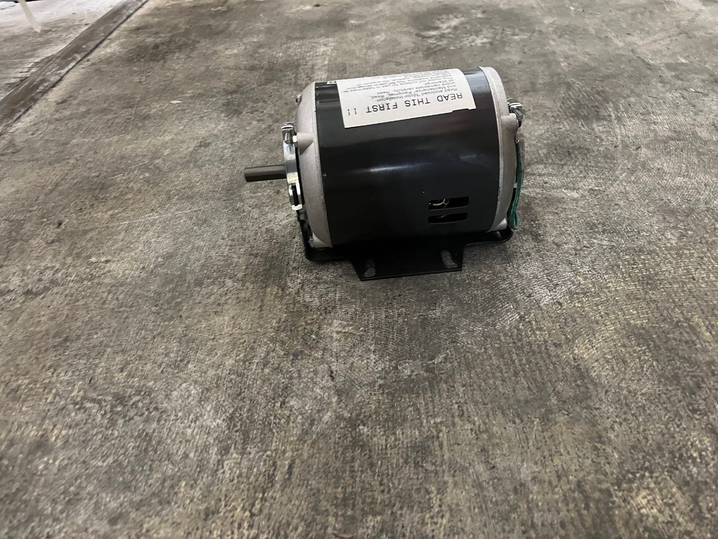 Motor de ventilador y soplador con transmisión por correa de 1/3 HP, fase dividida, 115/60/1 RPM: 1725/1 velocidad