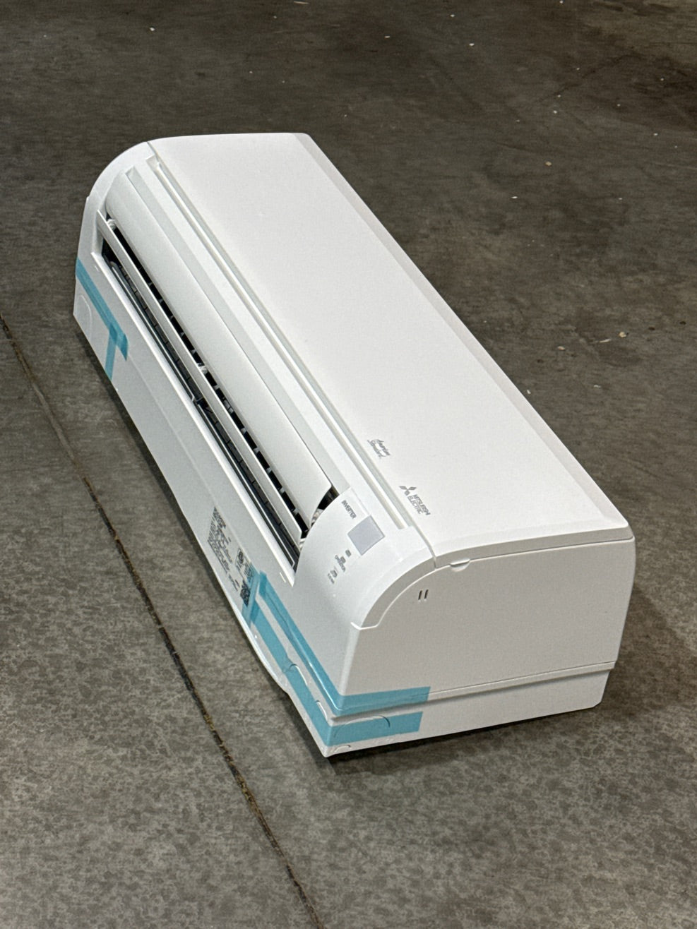 9,000 BTU Single-Zone Indoor Inverter Heat Pump Mini Split Unit, 18 SEER 208-230/60/1 R-410A