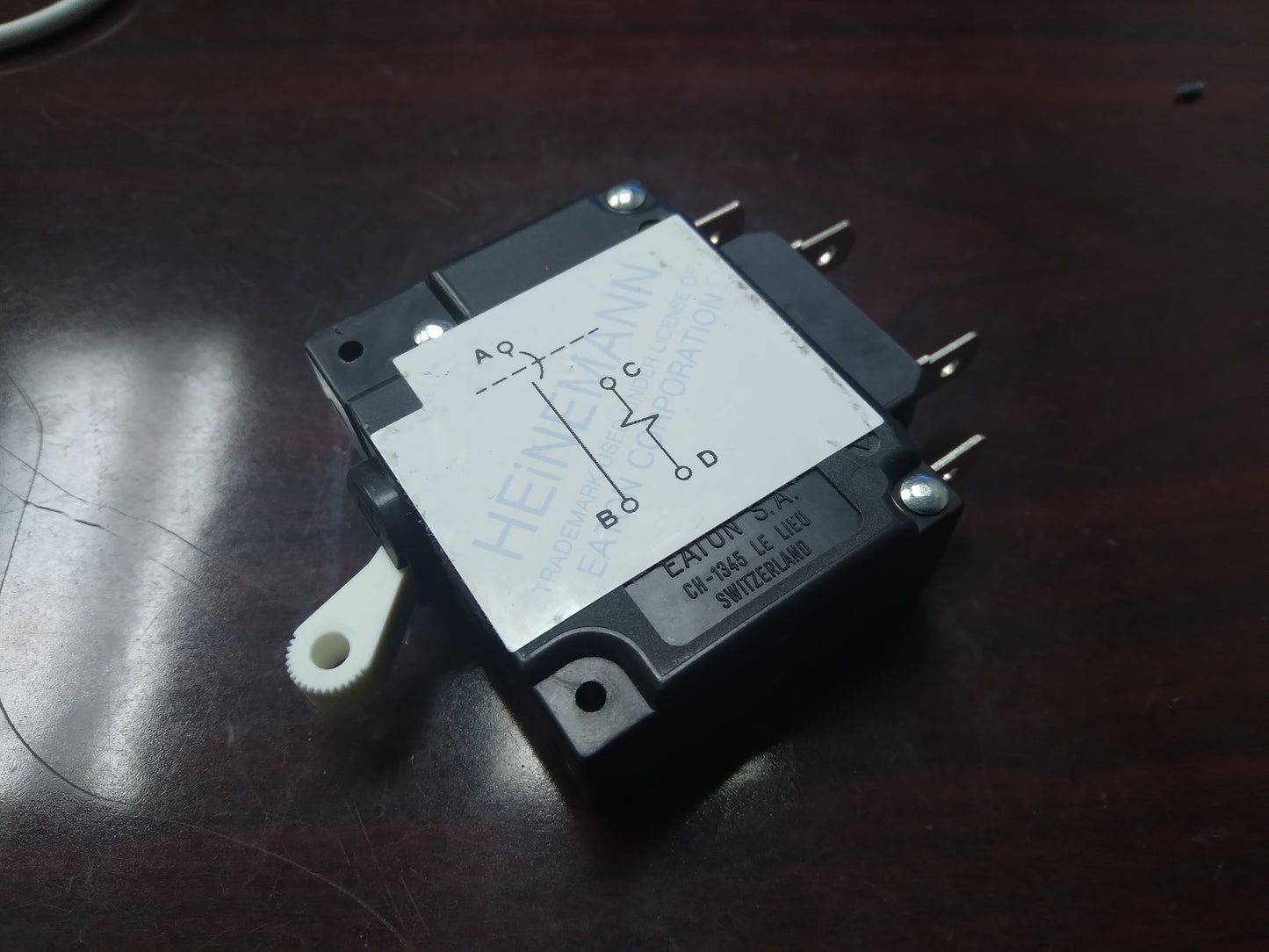 125-250 Volt Circuit Breaker Single Pole 30 Amp 50/60 Hertz