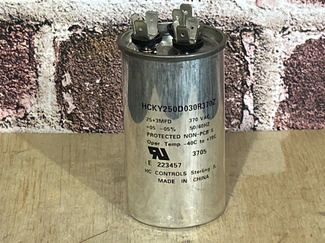 370 Vac, 25+3MFD 50/60 Hz, Round Capacitor