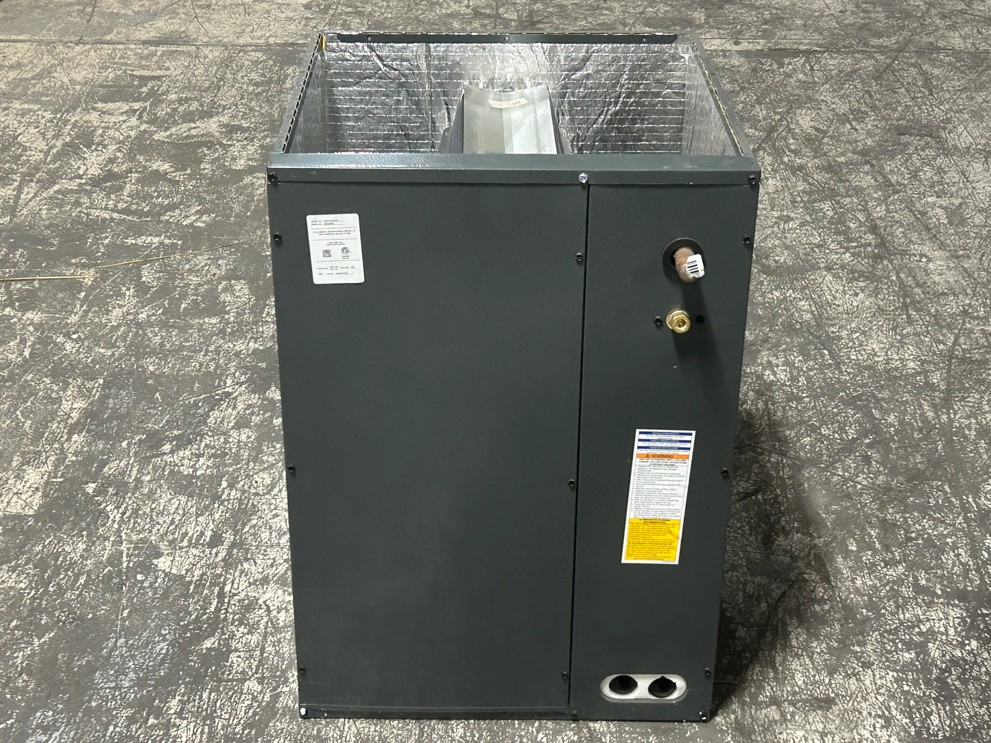 3.5 Ton AC/HP Upflow/Downflow Cased A Coil; R22/R410A, CFM 2200