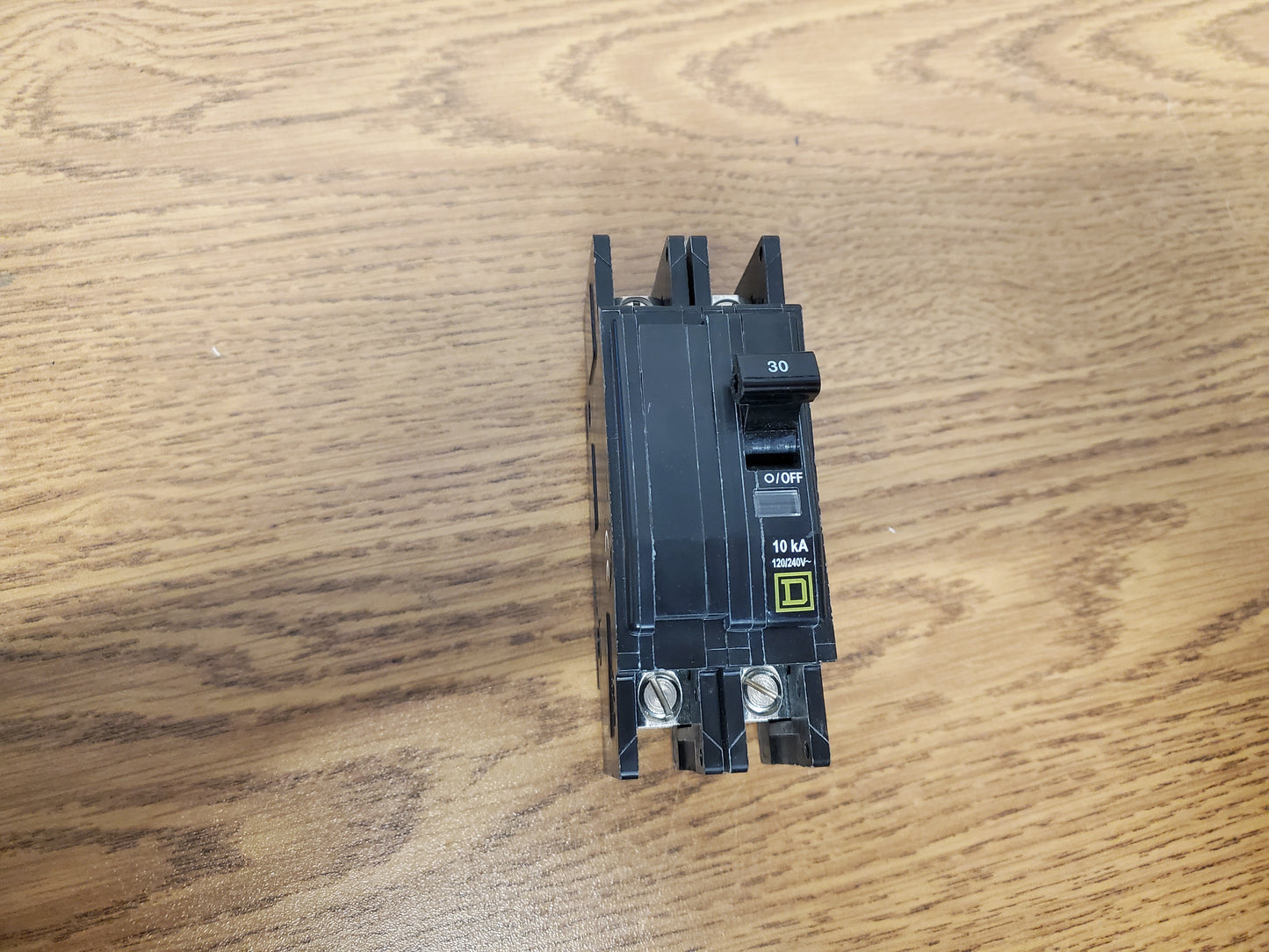 2 Pole 30 Amp Circuit Breaker 120/240 Volt