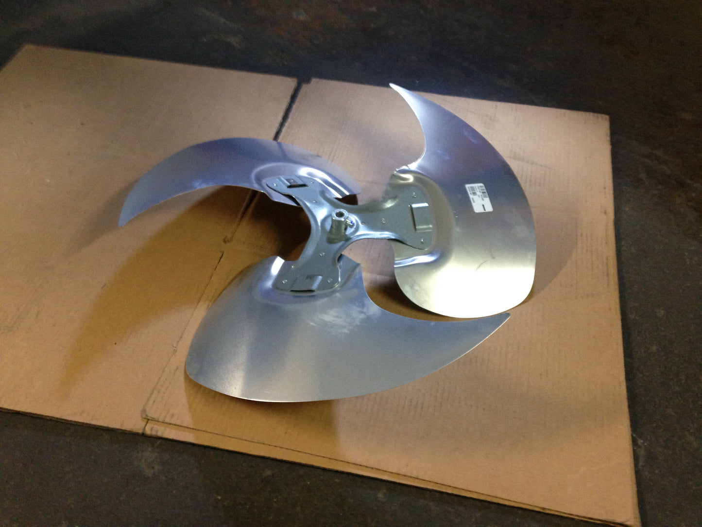 Replacement Fan Blade, 3 Blade 24 Deg, 23 Pitch, SB, CW, 1/2" Hub