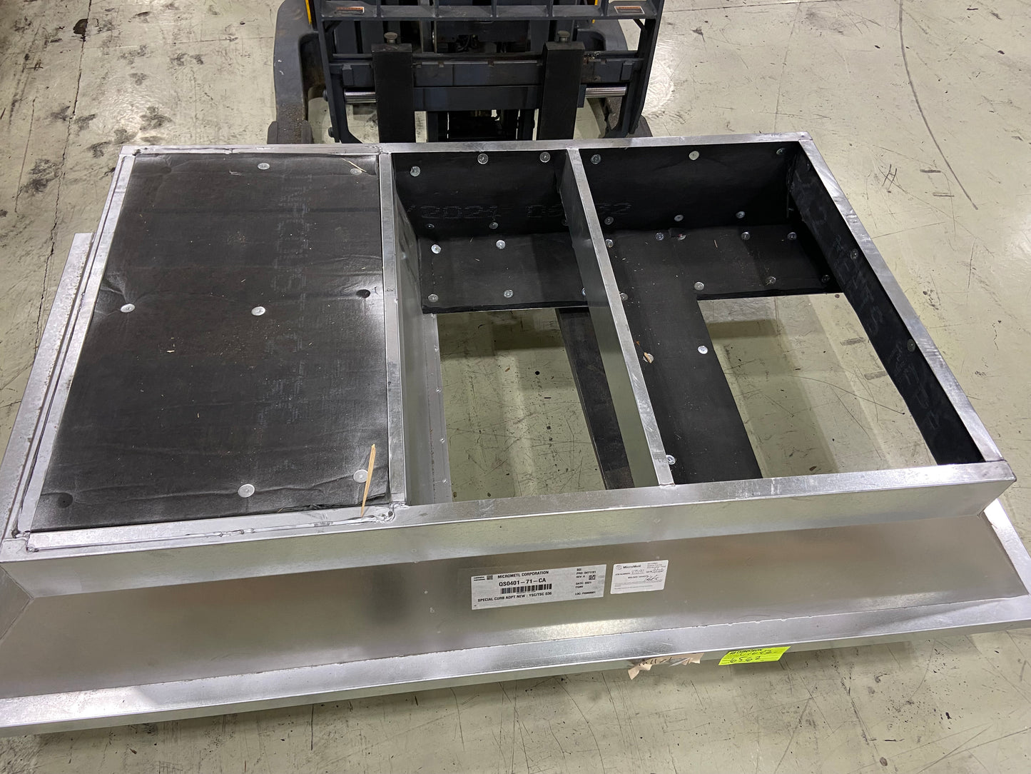 14" High Roof Curb Adapter