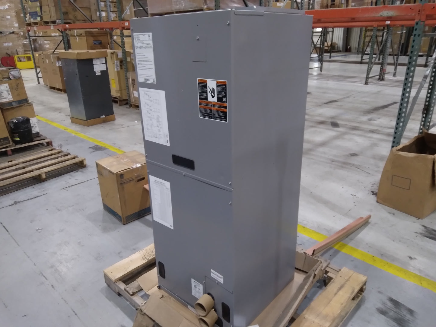 Fan coil de flujo ascendente de CA/HP de 4 toneladas, 208-230/60/1 R410A, cfm: 1600, 13 Seer