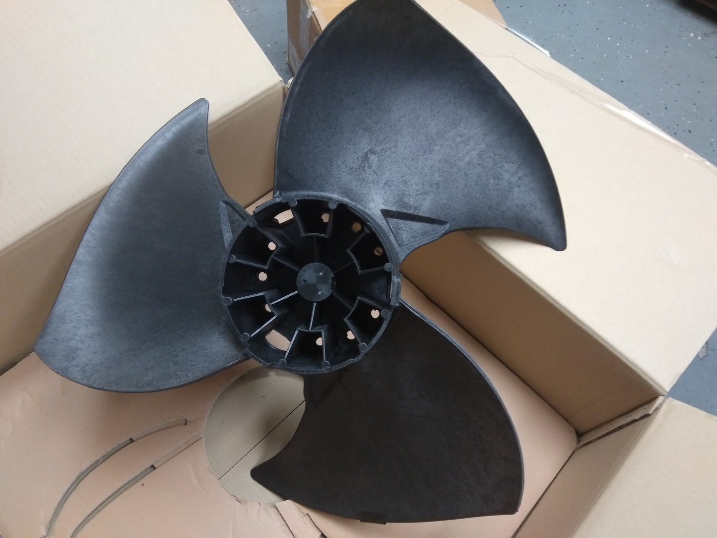 27" 3 Blade Axial Fan Assembly 5/8"Bore