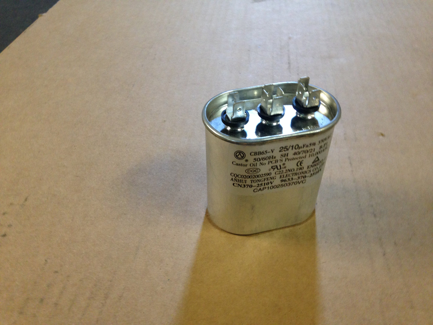 25/10UF x 370Vac/50-60, Oval Run Capacitor
