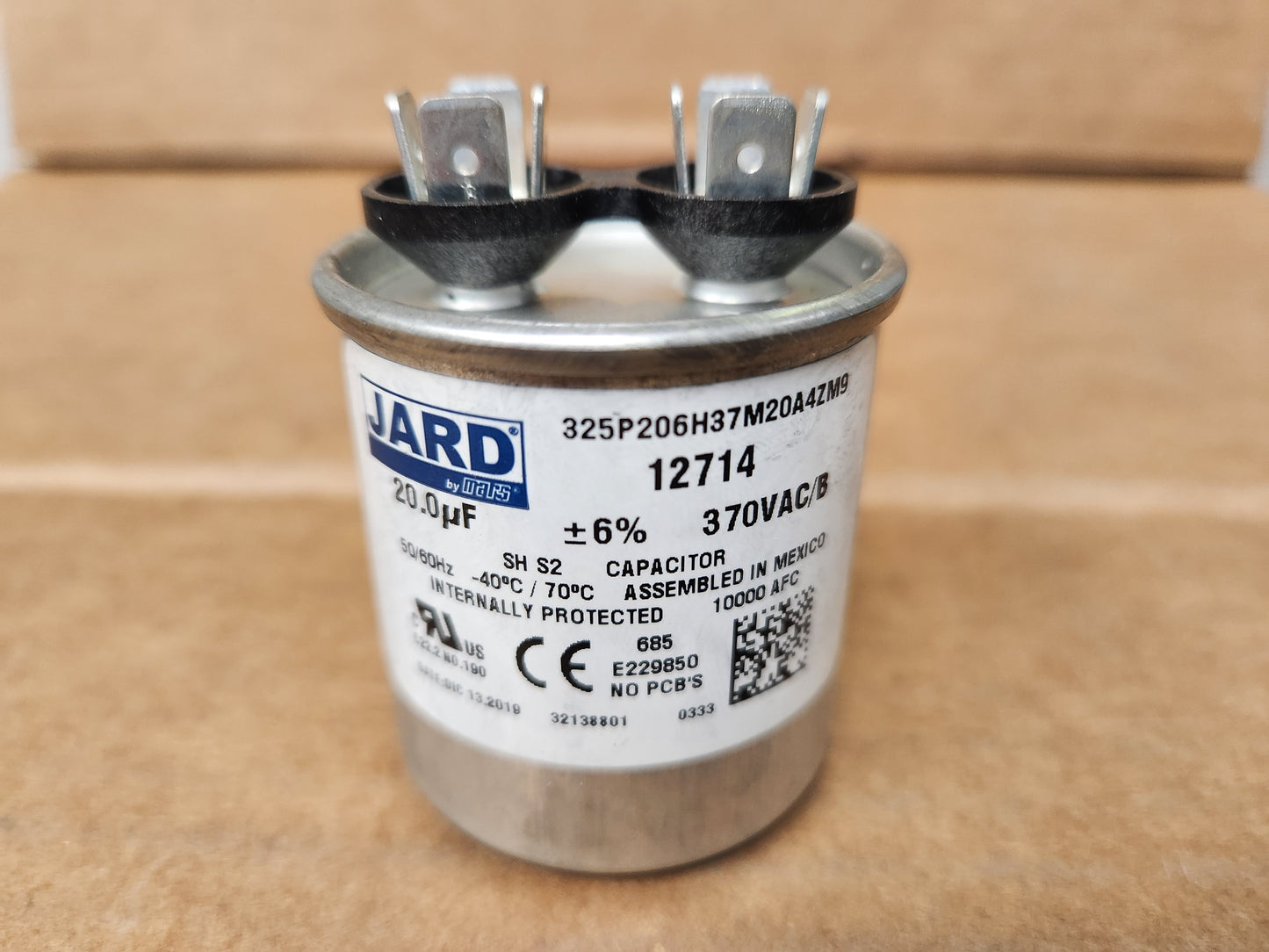 20 MFD x 370 V Run Capacitor Round