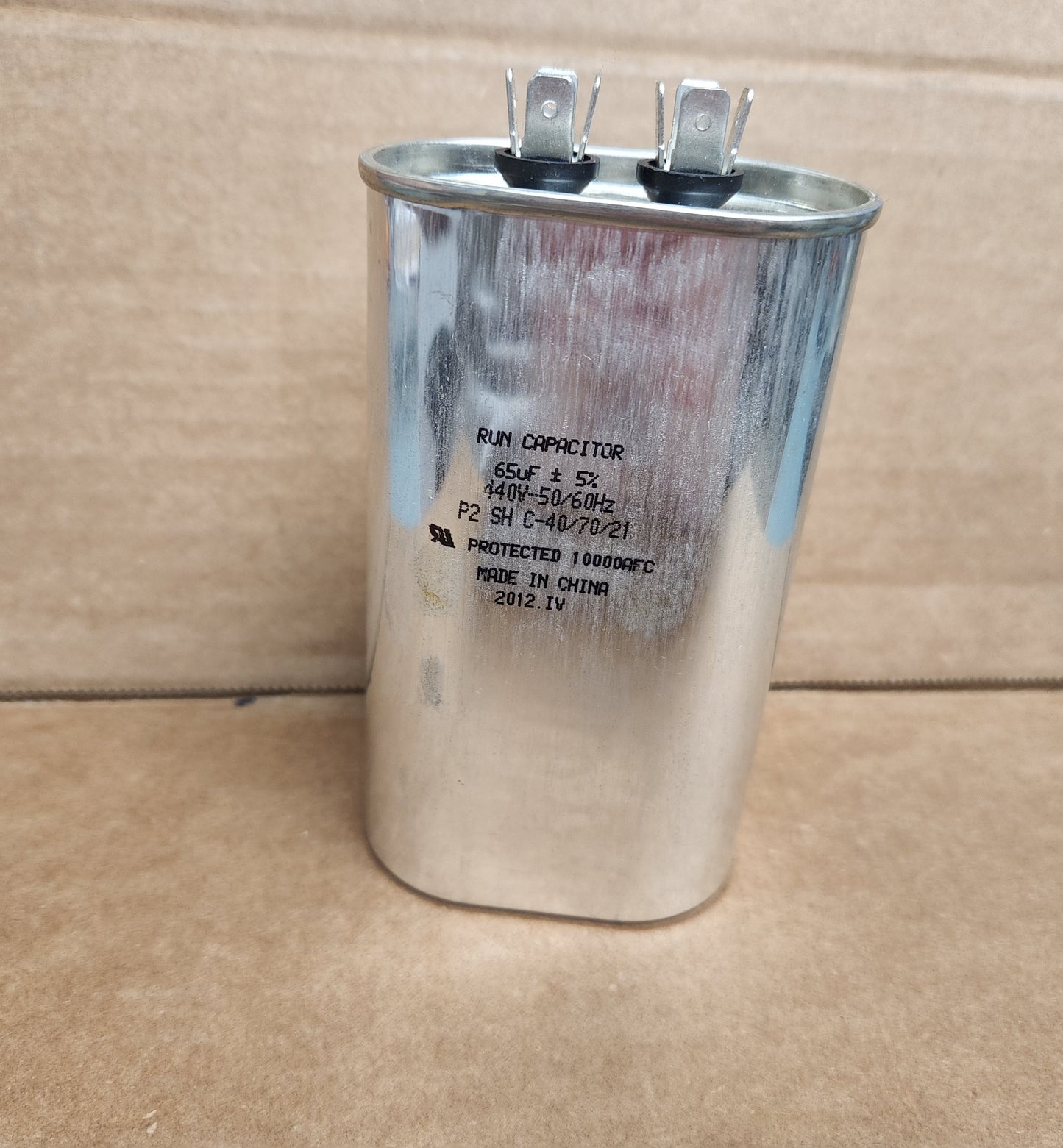 65 MFD X 440 V Run Capacitor Oval