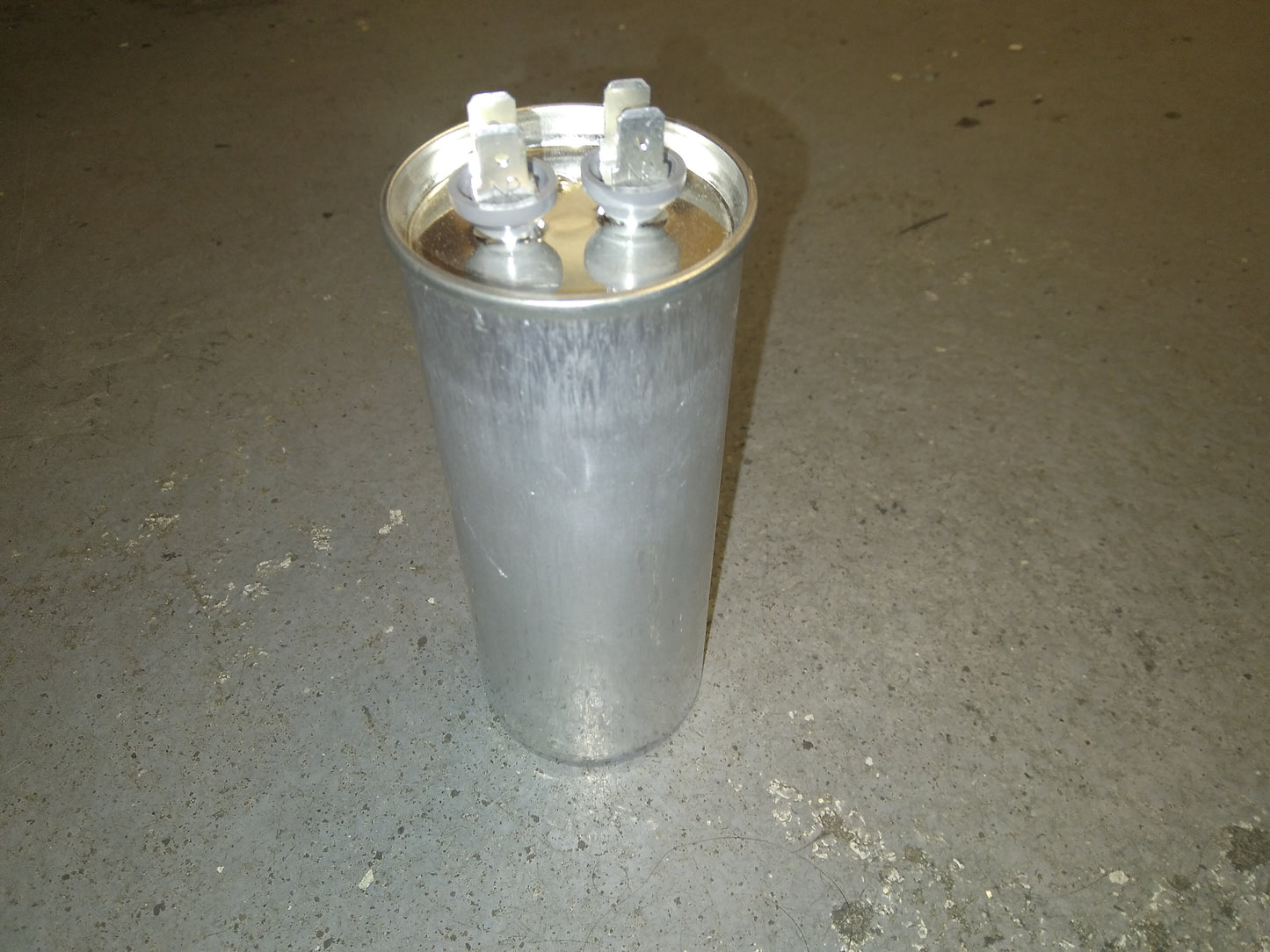 50UF x 450 VAC Round Run Capacitor